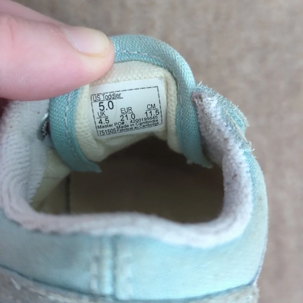 Toddler Size 5 Vans - Picture 6 of 7